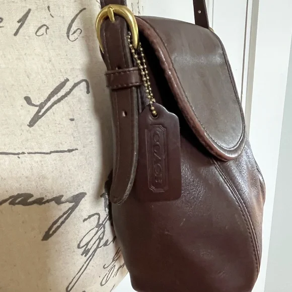 VINTAGE Coach Brown Leather Soho Small Satchel from 90s. - Picture 6 of 15